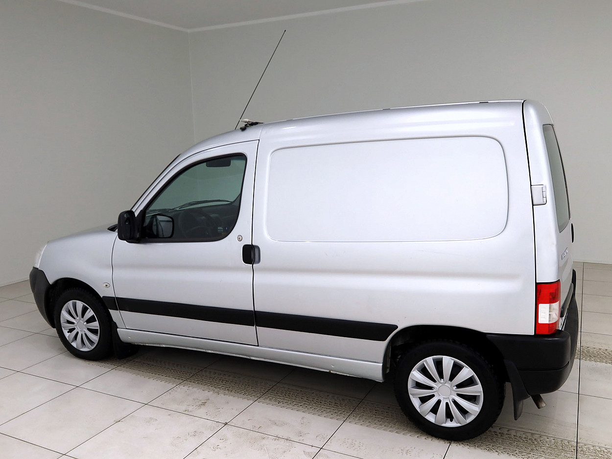 Peugeot Partner Van Facelift 1.4 55 kW - Photo 4