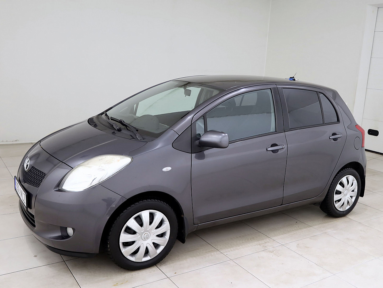 Toyota Yaris Linea Sol ATM 1.3 64 kW - Photo 2