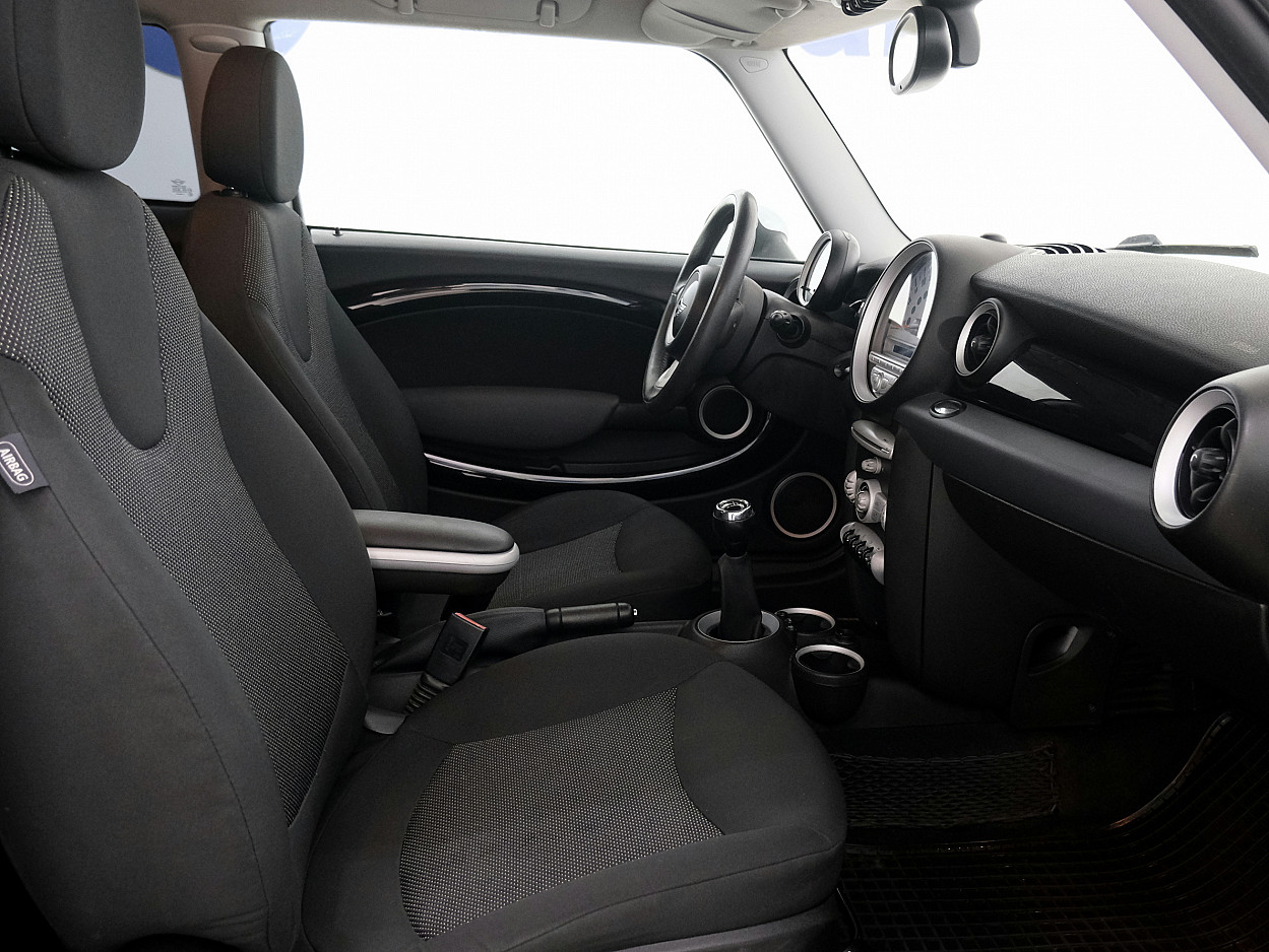 MINI Cooper Facelift 1.4 70 kW - Photo 6
