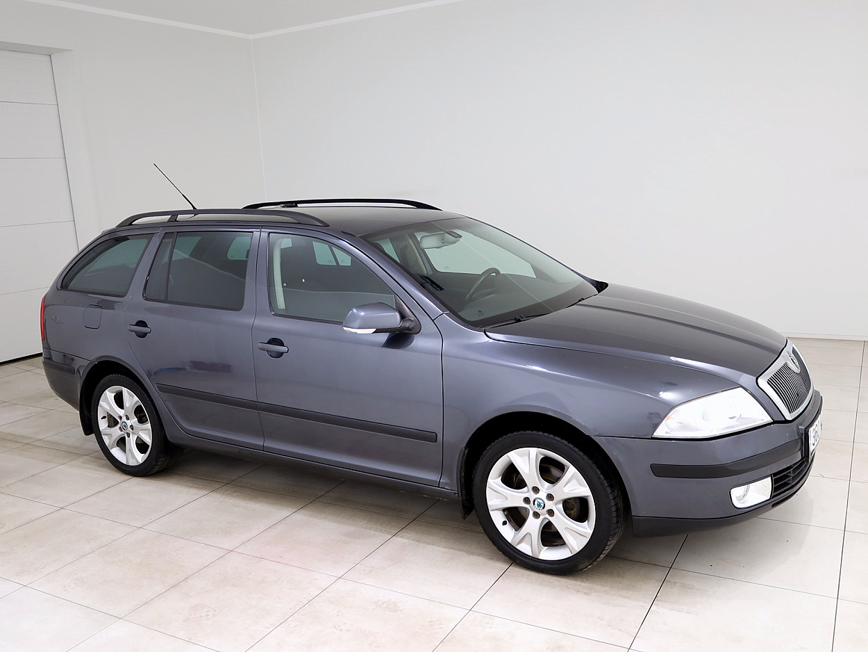 Skoda Octavia Comfortline 1.8 118 kW - Photo 1