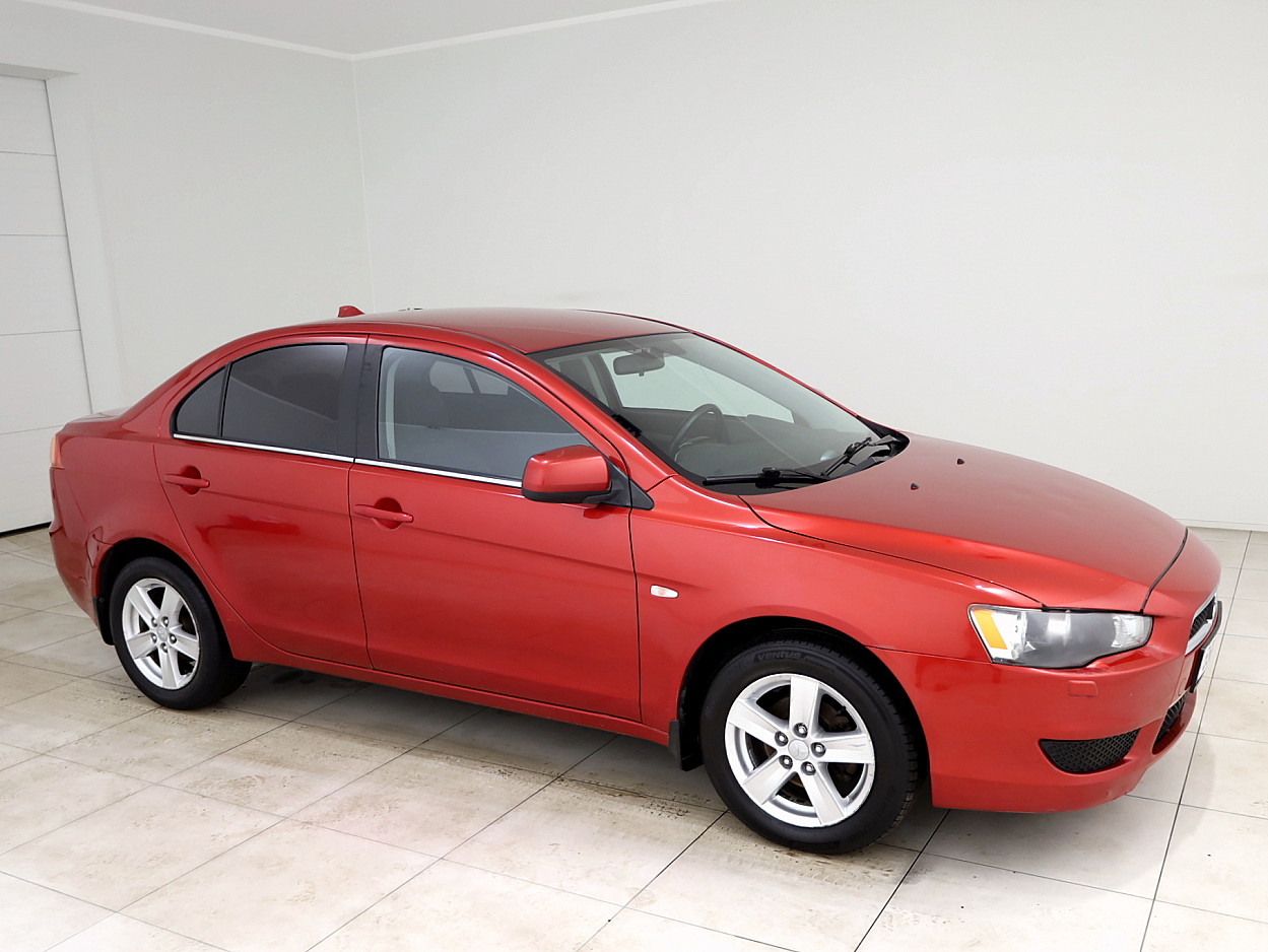 Mitsubishi Lancer Elegance 1.5 80 kW - Photo 1