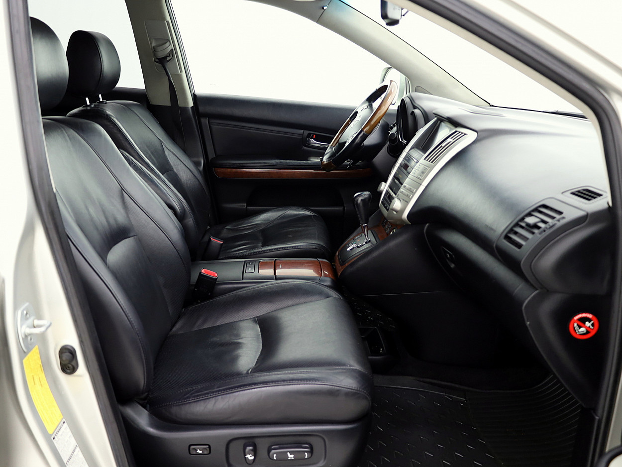 Lexus RX 350 President 3.5 203 kW - Photo 6