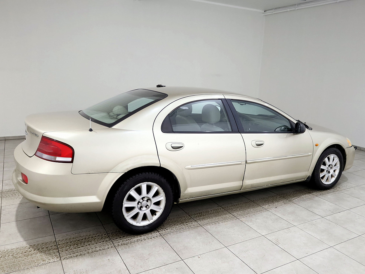 Chrysler Sebring Luxury Facelift 2.0 104 kW - Photo 3