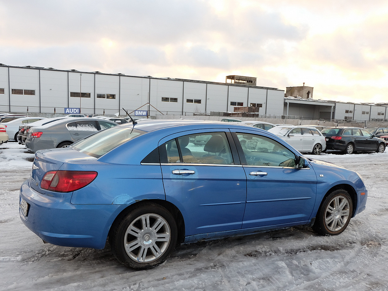 Chrysler Sebring 2.0 CRD 103 kW - Photo 3