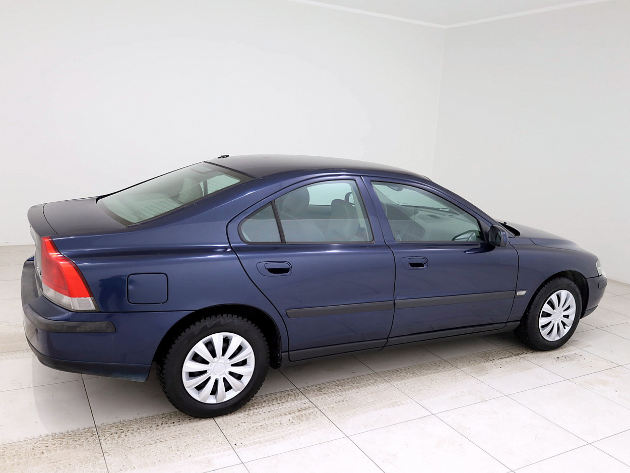 Volvo S60 Momentum 2.4 103 kW - Photo 3