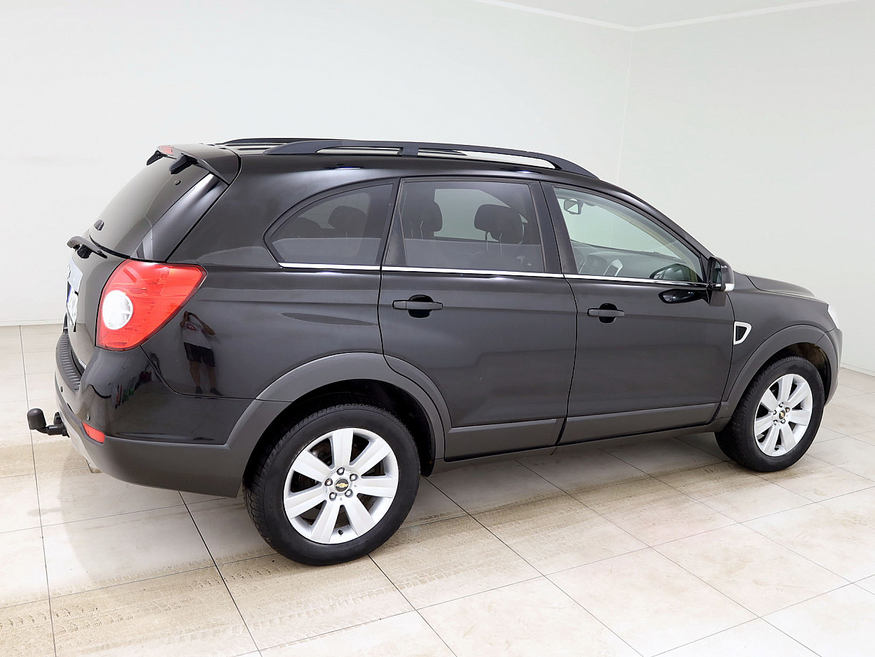 Chevrolet Captiva Luxury ATM 2.0 CRDi 110 kW - Photo 3