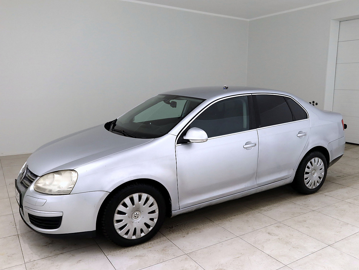 Volkswagen Jetta Comfortline ATM 1.9 TDI 77 kW - Photo 2