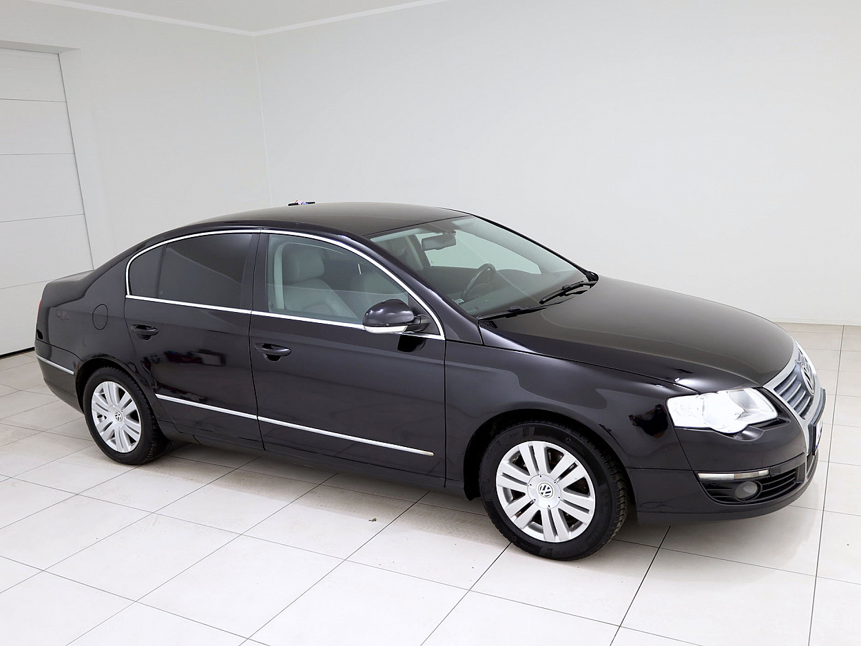 Volkswagen Passat Highline ATM 2.0 110 kW - Photo 1