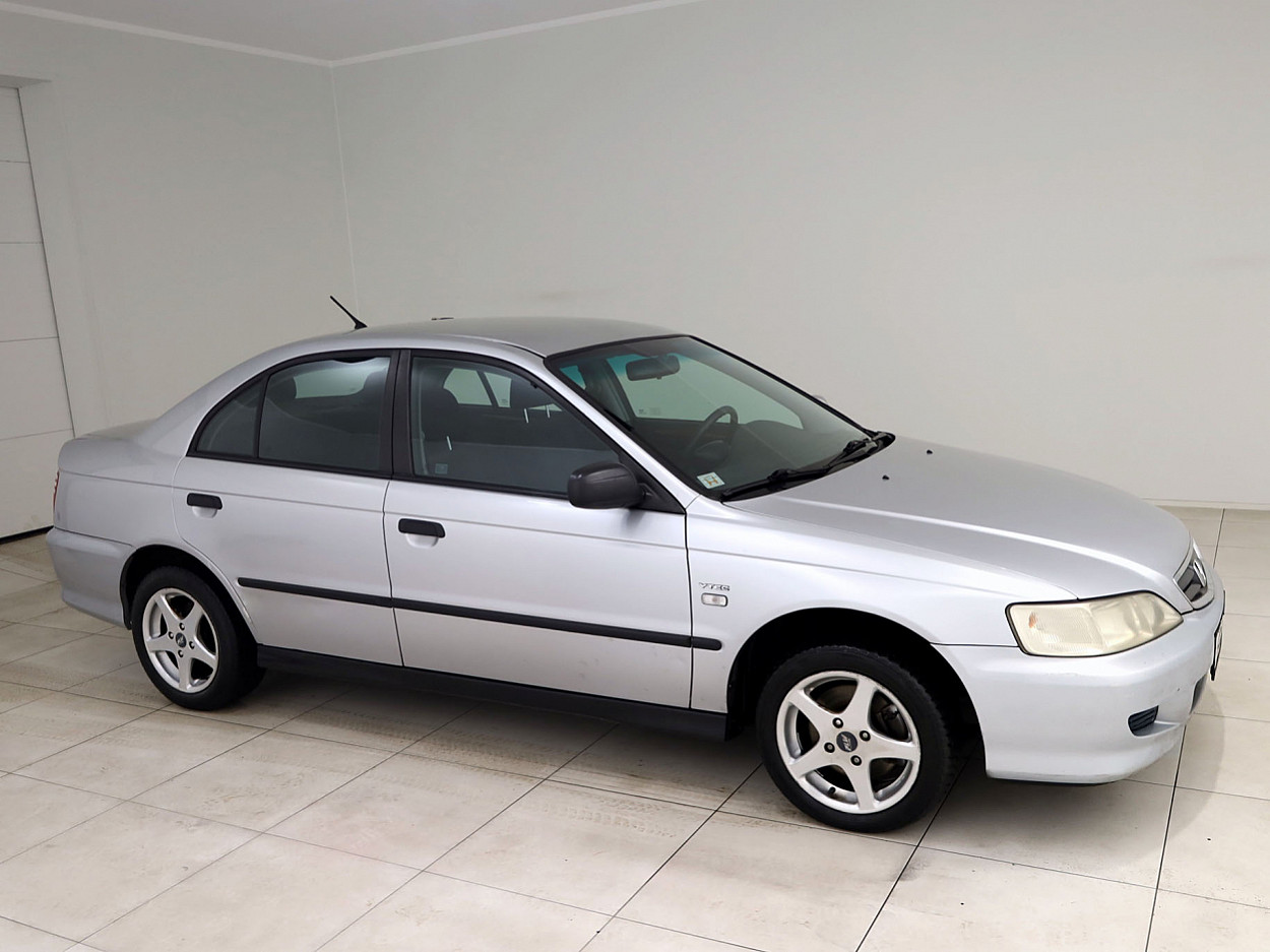 Honda Accord Elegance 1.9 100 kW - Photo 1