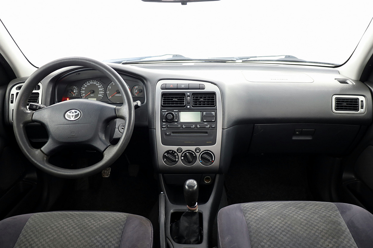Toyota Avensis Linea Sol A-C 1.6 81kW