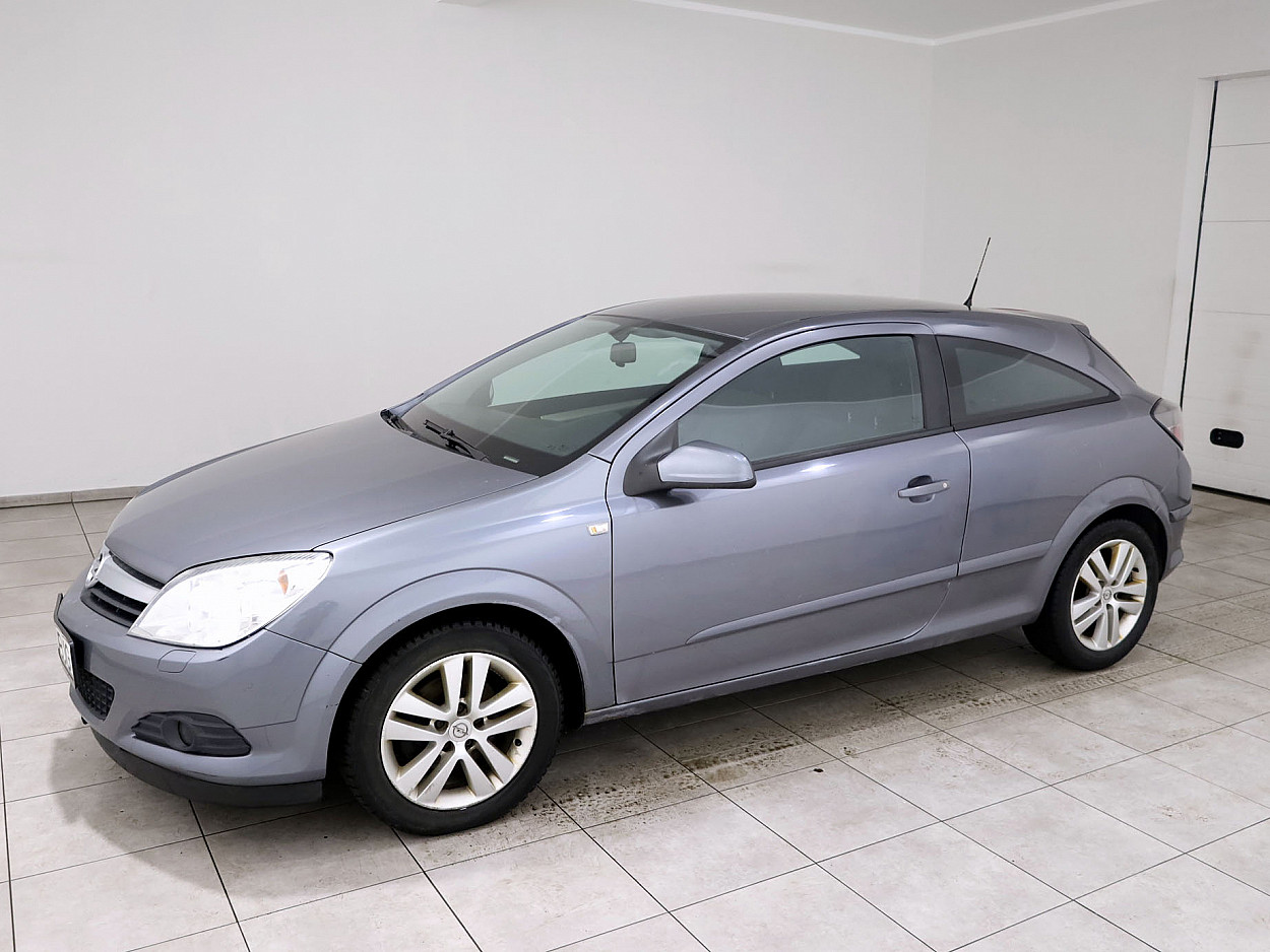 Opel Astra GTC 1.2 CDTi 66 kW - Photo 2