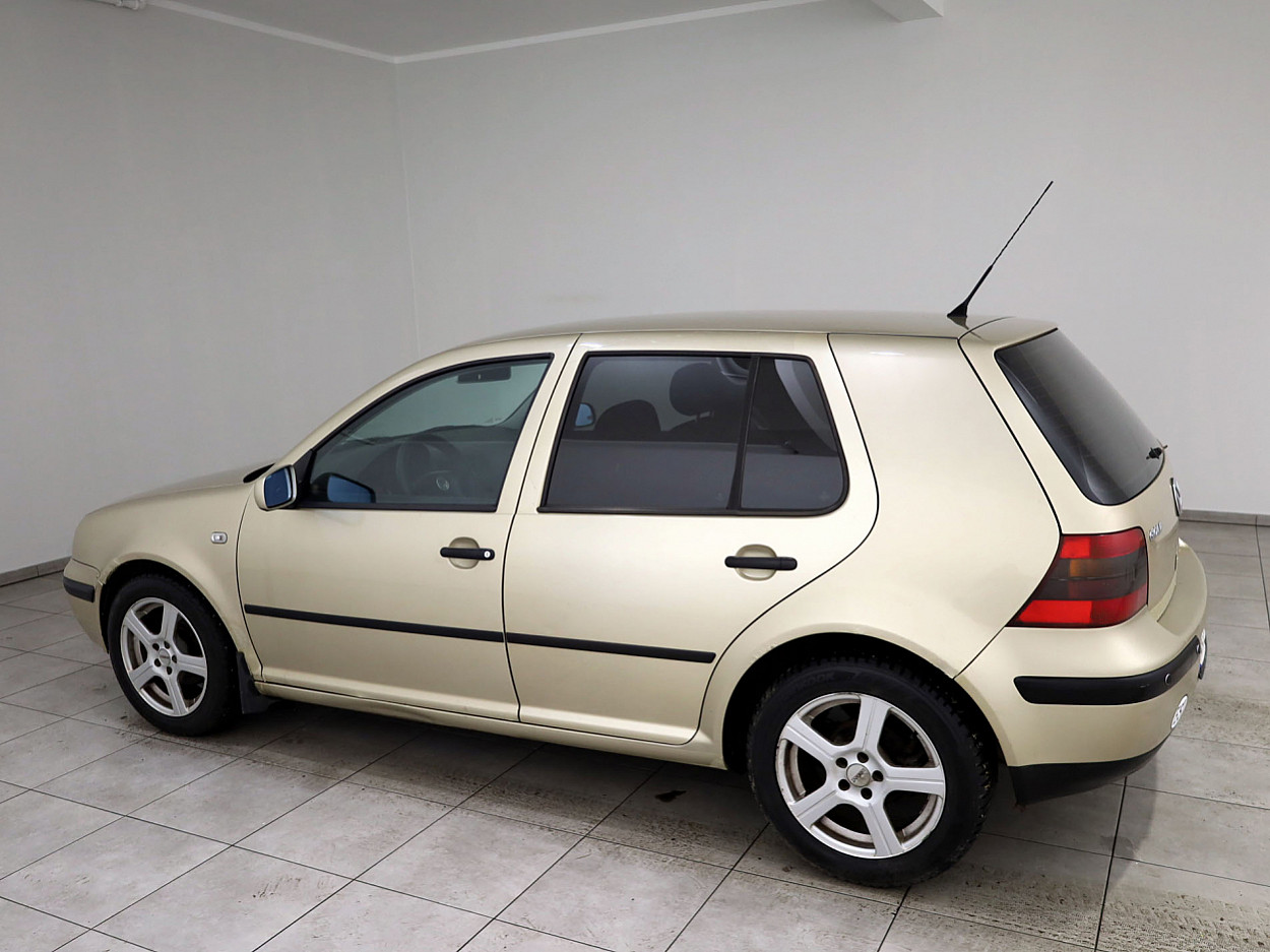 Volkswagen Golf Comfortline ATM 1.6 75 kW - Photo 4