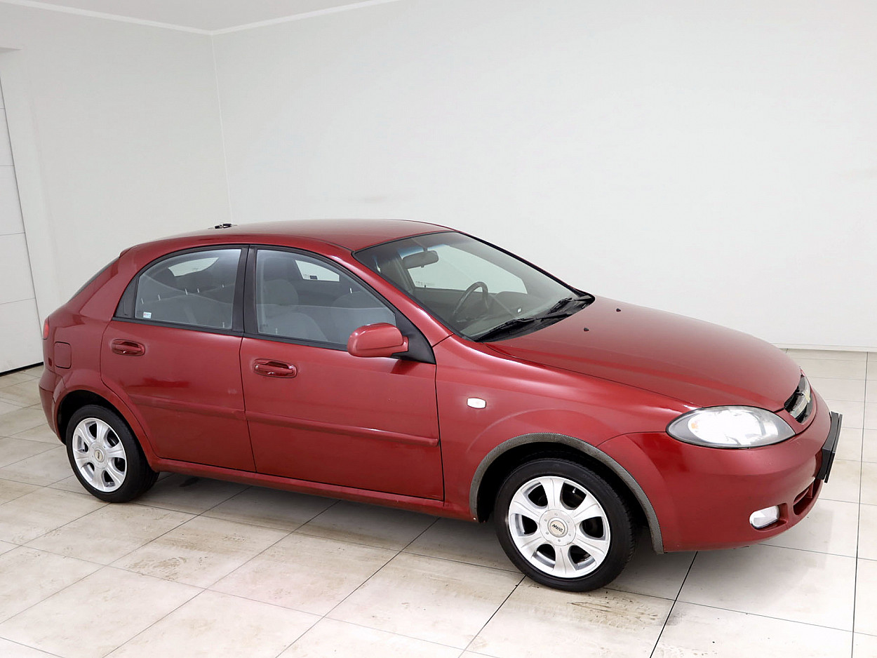 Chevrolet Lacetti Elegance 1.4 70 kW - Photo 1