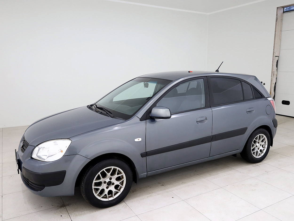 Kia Rio City 1.4 71 kW - Photo 2