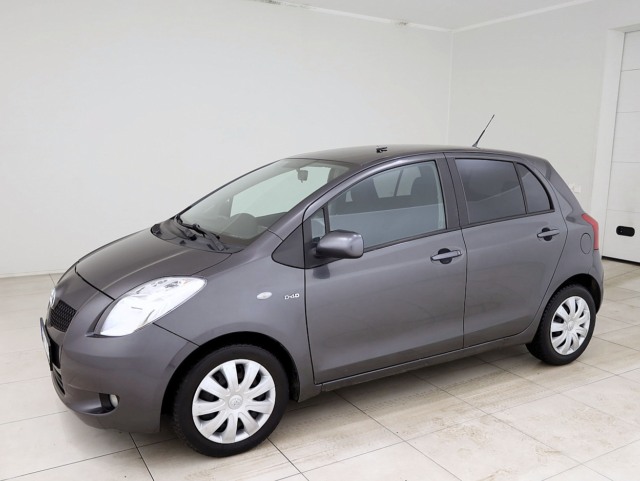 Toyota Yaris Linea Sol Facelift ATM 1.4 D-4D 66 kW - Photo 2