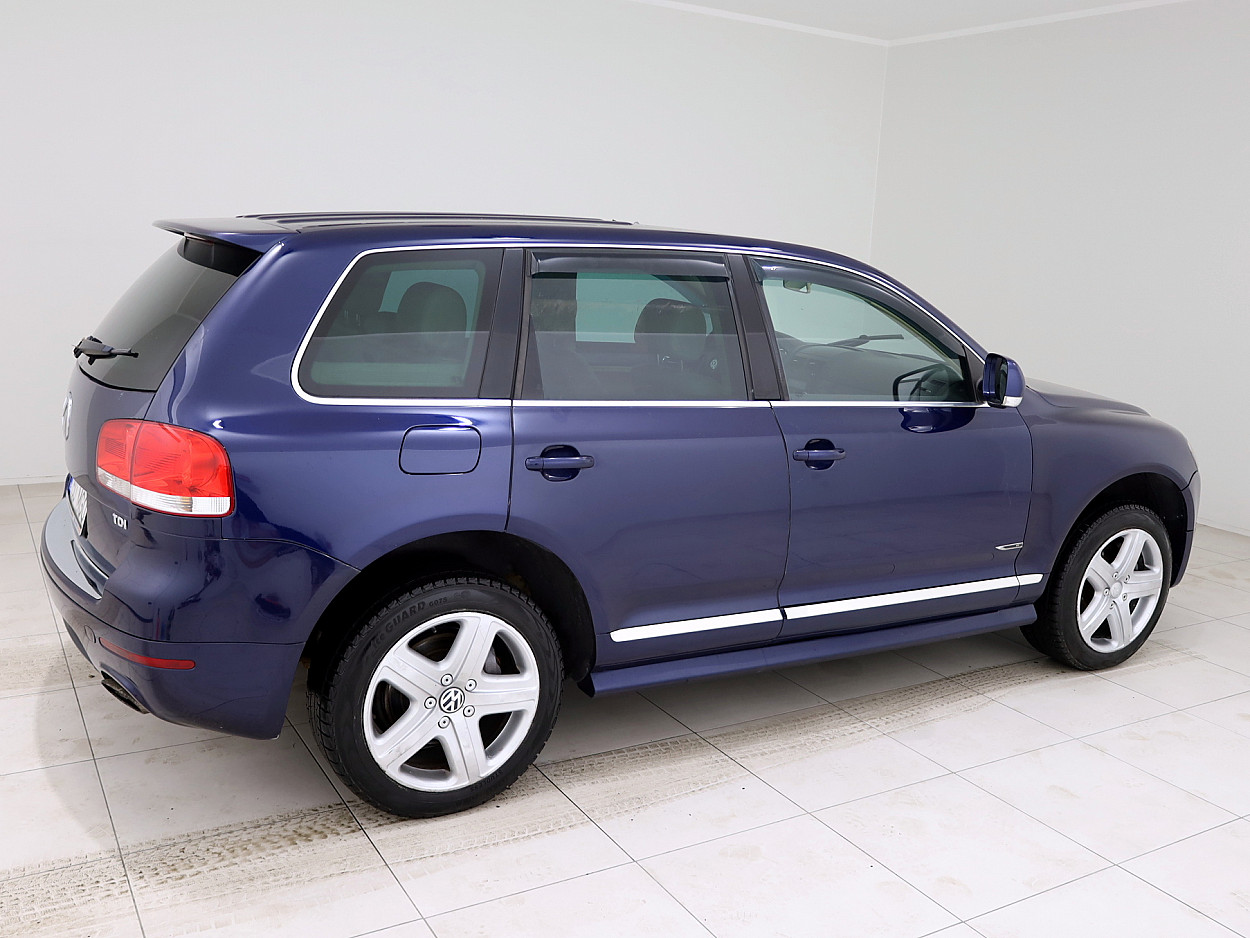 Volkswagen Touareg R-Line ATM 3.0 TDI 165 kW - Photo 3