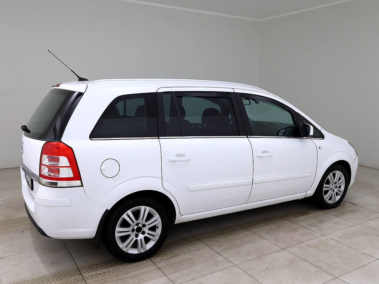 Opel Zafira Elegance Facelift 1.7 CDTi 92 kW - Photo 3