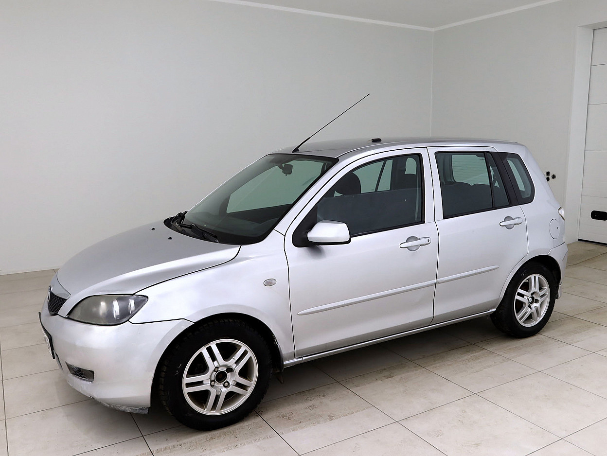 Mazda 2 Elegance Facelift 1.4 59 kW - Photo 2