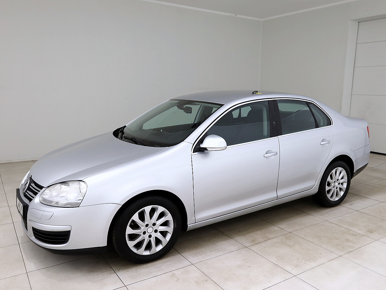 Volkswagen Jetta Comfortline ATM 1.6 75 kW - Photo 2