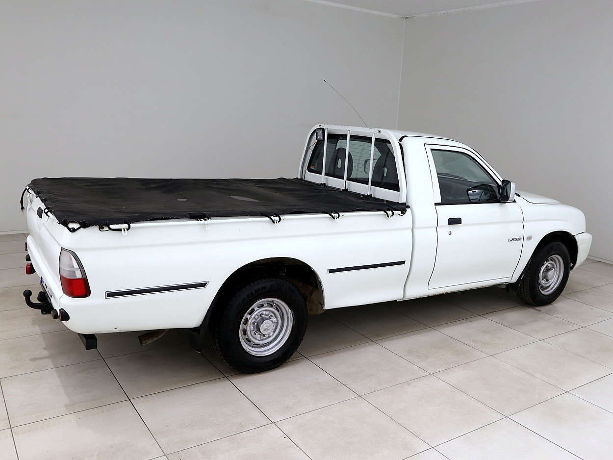 Mitsubishi L200 Pickup 2.5 Di-D 66 kW - Photo 3