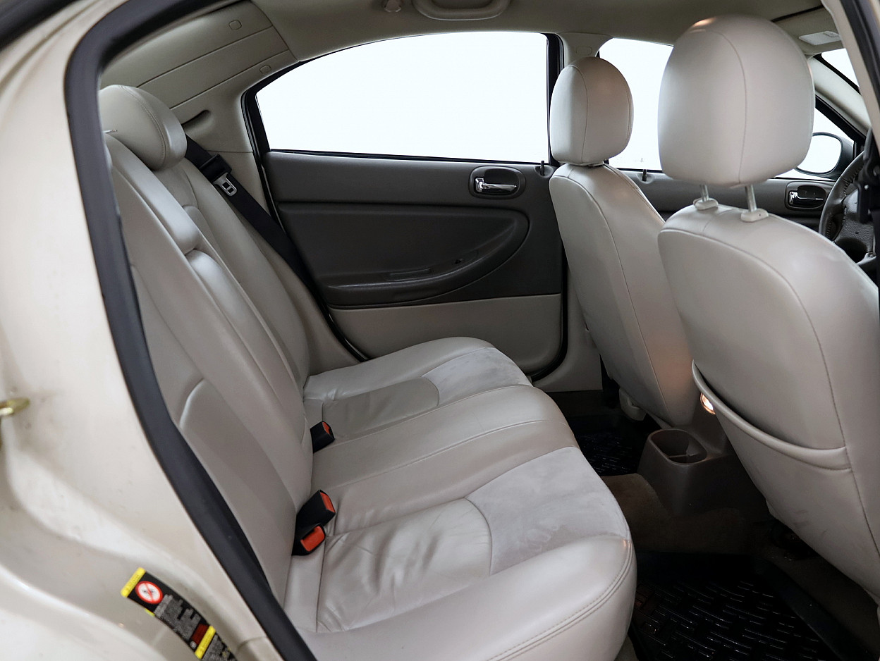Chrysler Sebring Luxury Facelift 2.0 104 kW - Photo 7
