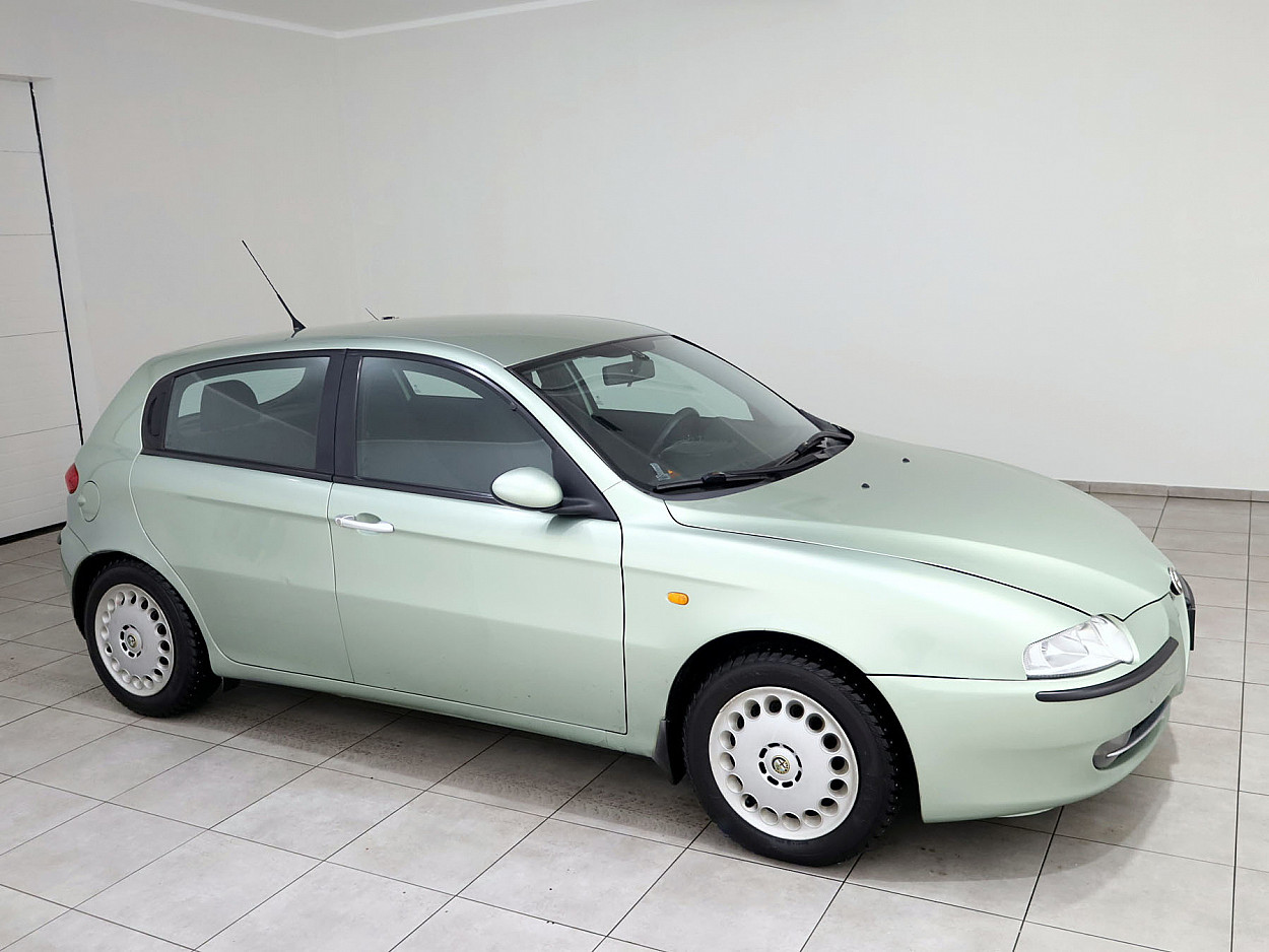 Alfa Romeo 147 Comfort 1.6 88 kW - Photo 1