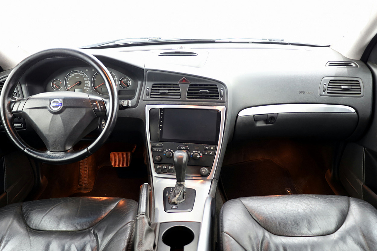 Volvo XC70 Summum Facelift ATM 2.4 D5 136kW