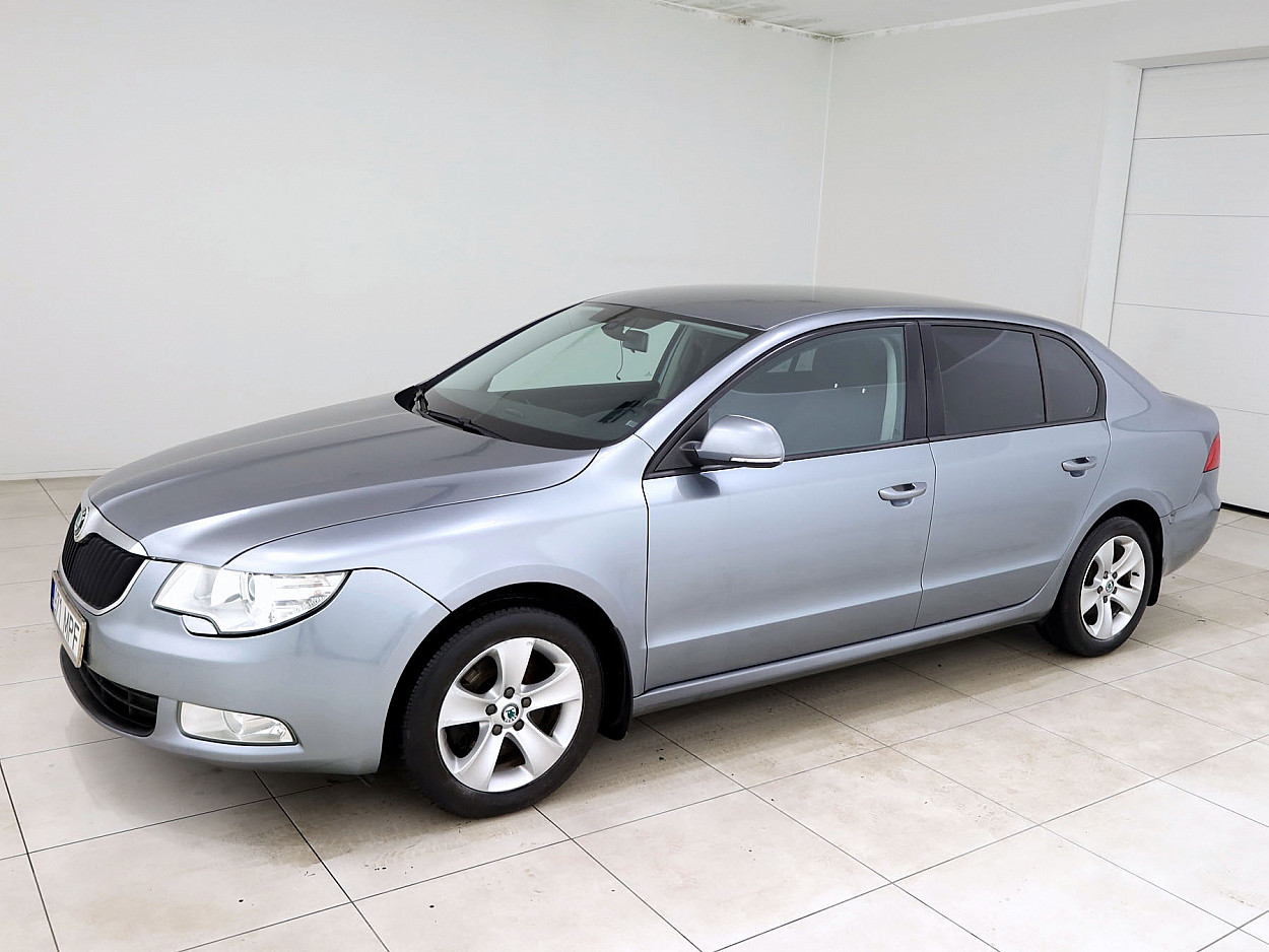 Skoda Superb Comfortline Facelift ATM 1.8 118 kW - Photo 2