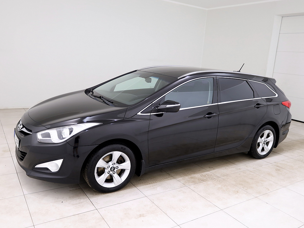 Hyundai i40 Comfort ATM 2.0 130 kW - Photo 2