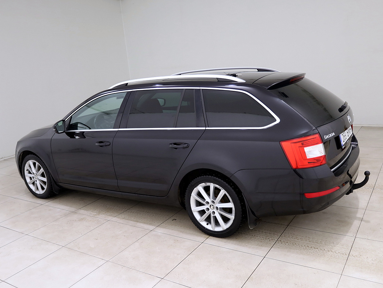 Skoda Octavia Highline 4x4 ATM 1.8 132 kW - Photo 4