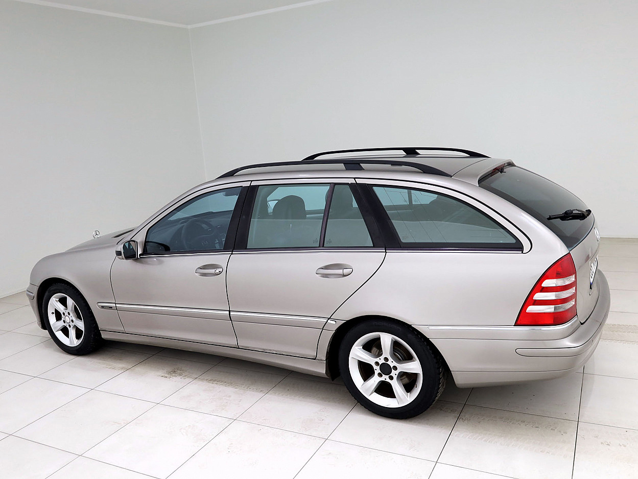 Mercedes-Benz C 200 Avantgarde Facelift ATM 2.1 CDI 90 kW - Photo 4