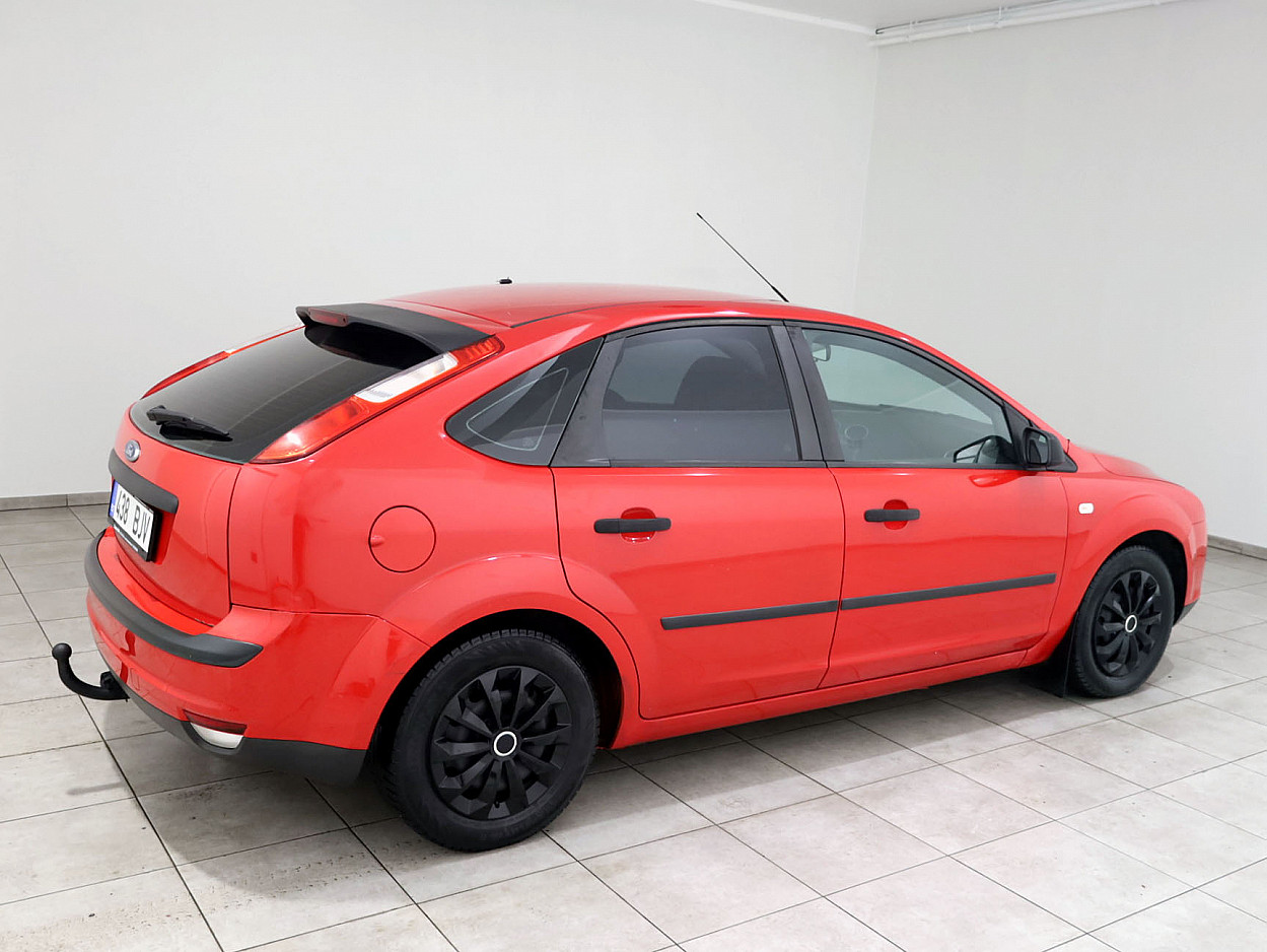 Ford Focus Trend 1.4 59 kW - Photo 3