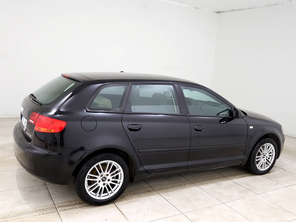 Audi A3 Sportback ATM 2.0 TDI 103 kW - Photo 3