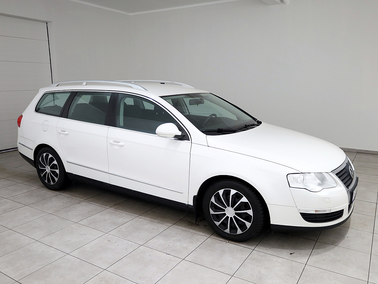 Volkswagen Passat Comfortline Facelift 1.6 TDI 77 kW - Photo 1