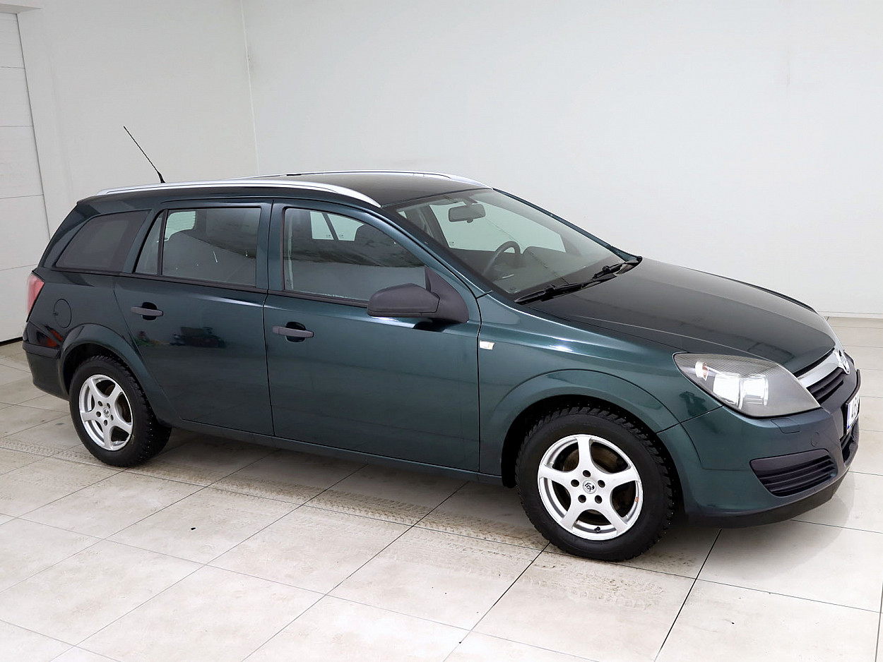 Opel Astra Caravan 1.2 CDTi 66 kW - Photo 1