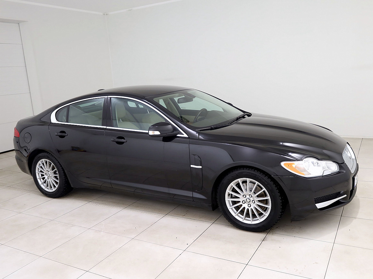 Jaguar XF Luxury 2.7 JTD 152 kW - Photo 1