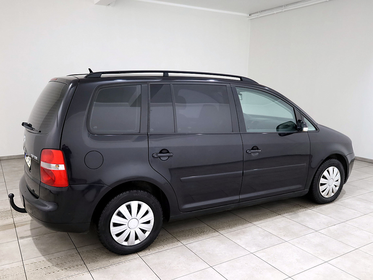 Volkswagen Touran Comfortline ATM 2.0 TDI 103 kW - Photo 3