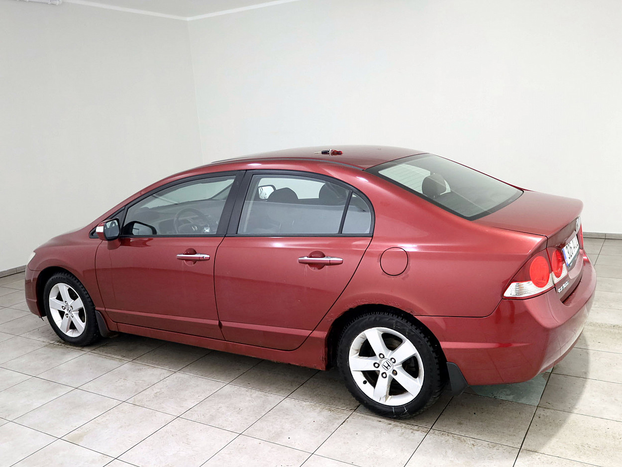 Honda Civic Elegance 1.8 103 kW - Photo 4