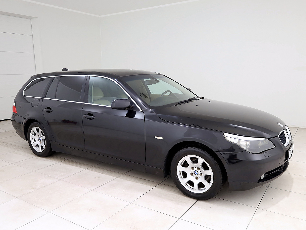 BMW 525 Touring Executive ATM 2.5 D 130 kW - Photo 1