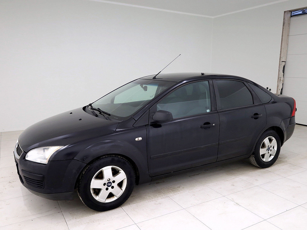 Ford Focus Trend 1.6 74 kW - Photo 2