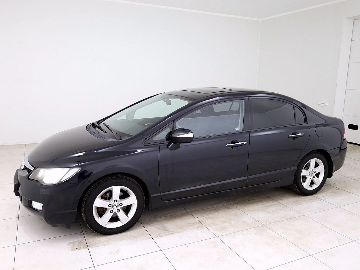 Honda Civic Comfort ATM 1.8 103 kW - Photo 2