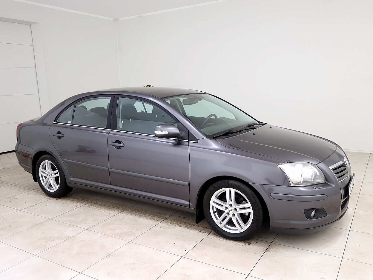 Toyota Avensis Linea Sol Facelift 1.8 95 kW - Photo 1