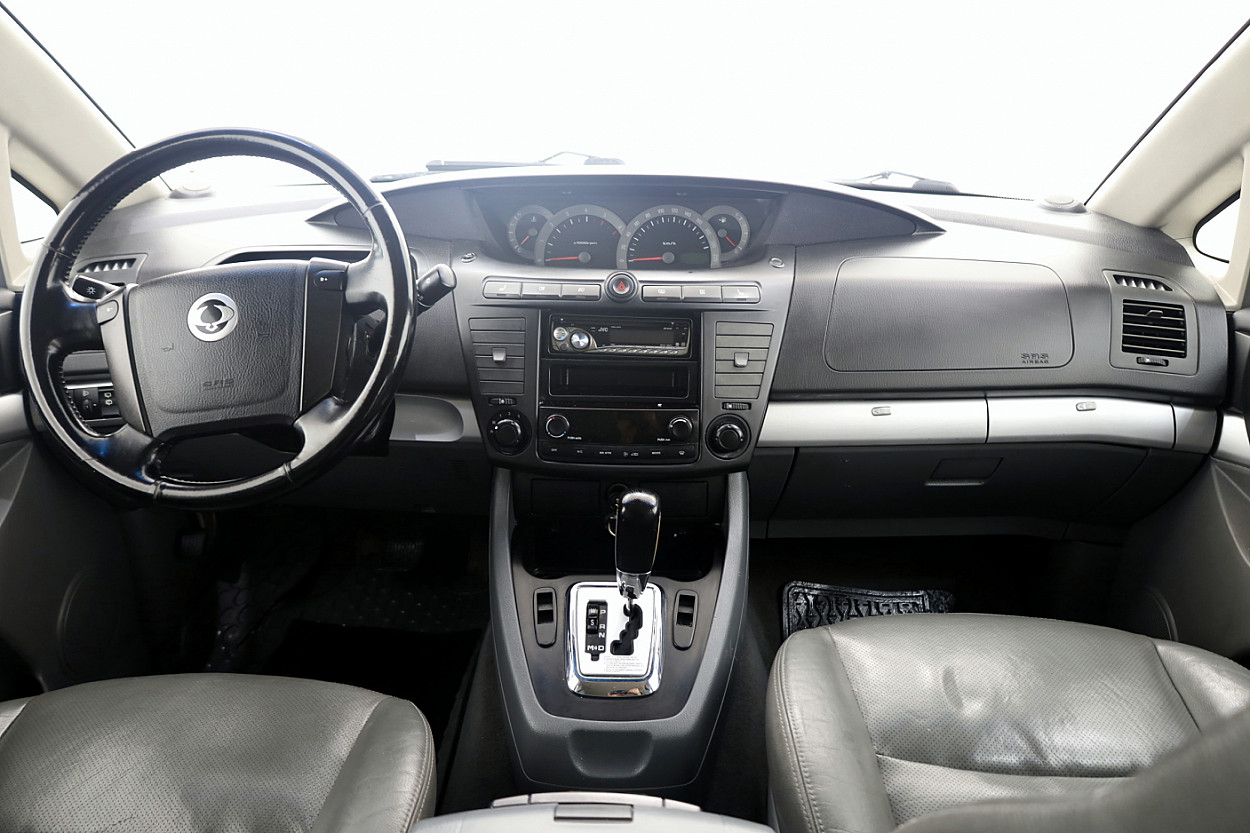 SsangYong Rodius Luxury ATM 2.7 XDi 121 kW - Photo 5