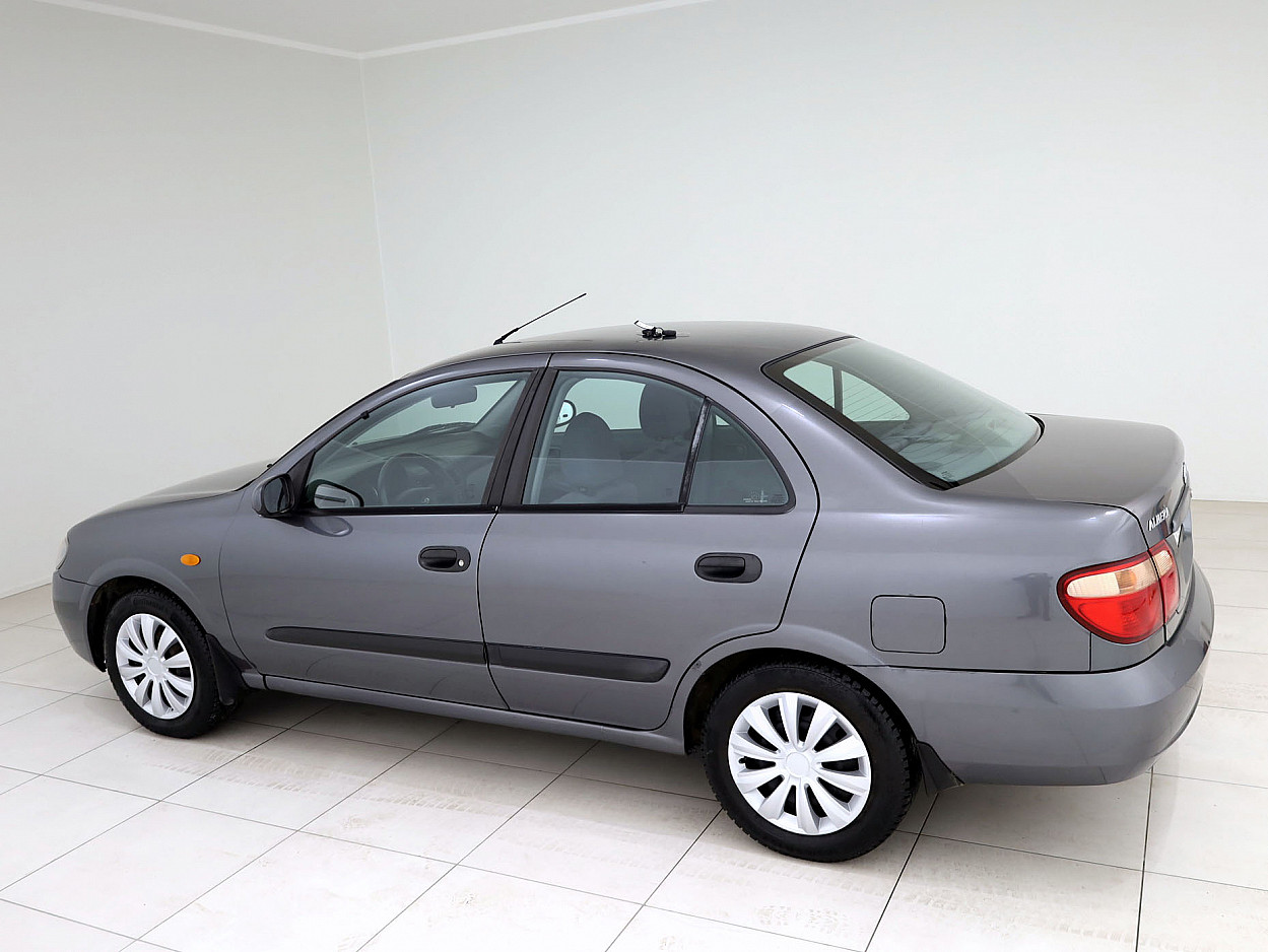 Nissan Almera Elegance Facelift 1.5 72 kW - Photo 4