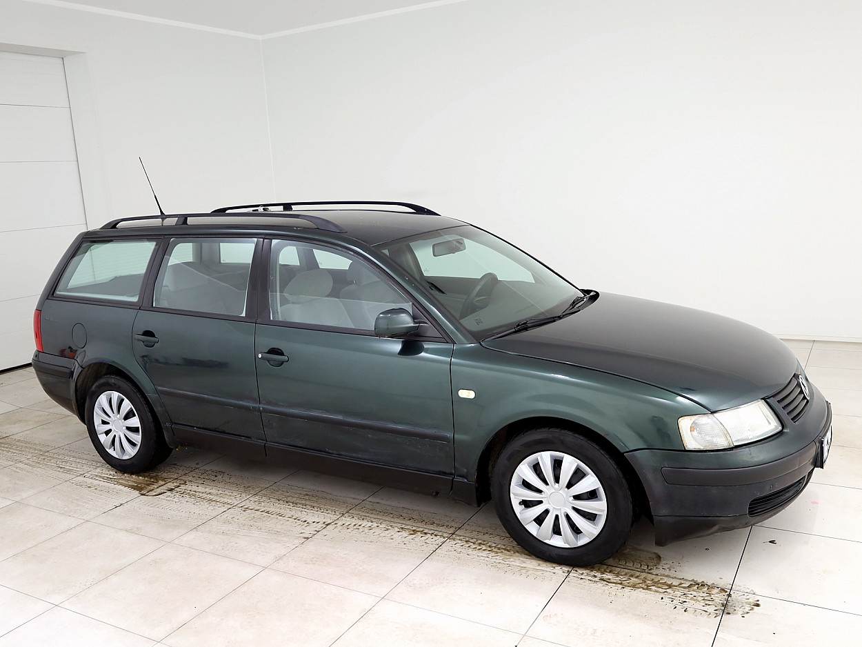 Volkswagen Passat Comfortline 1.9 TDI 66 kW - Photo 1