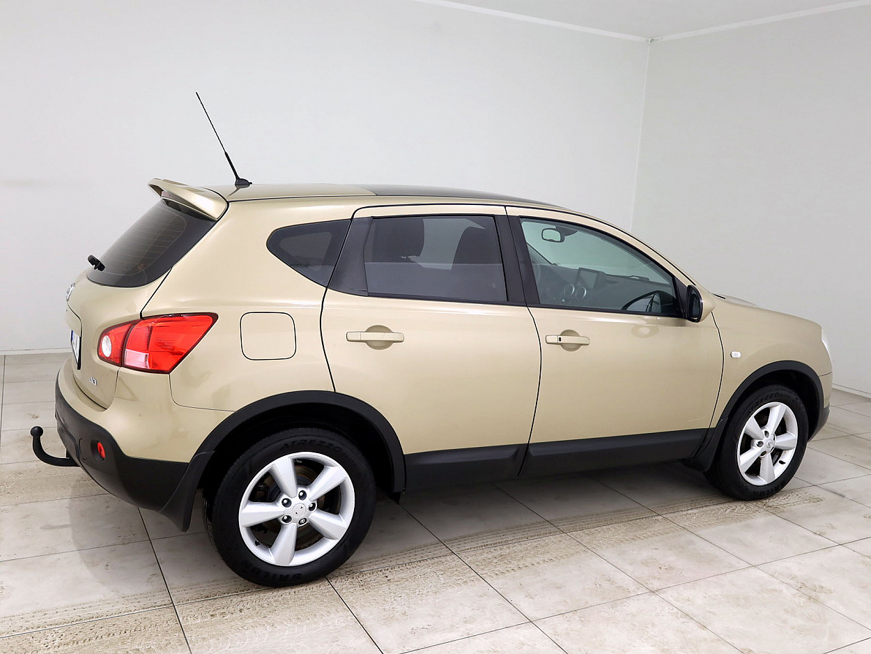 Nissan Qashqai Luxury 4x4 ATM 2.0 dCi 110 kW - Photo 3