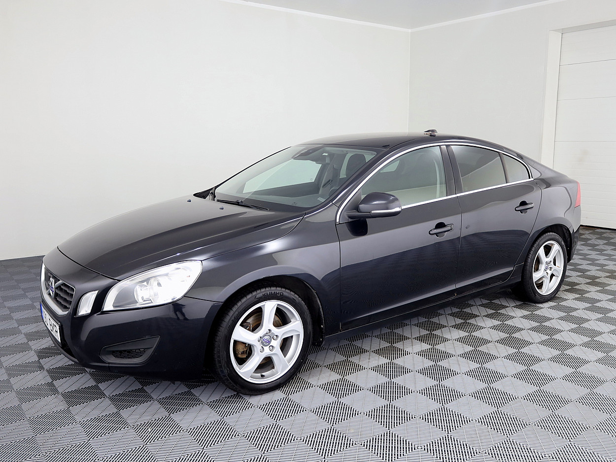 Volvo S60 Momentum 2.0 D5 120kW