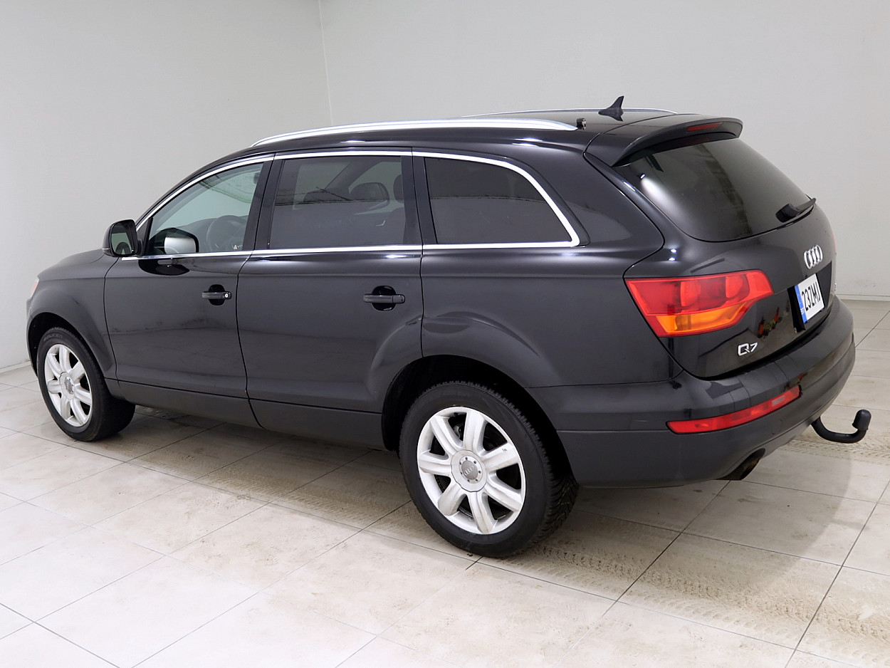 Audi Q7 Comfortline Quattro ATM 3.6 206 kW - Photo 4