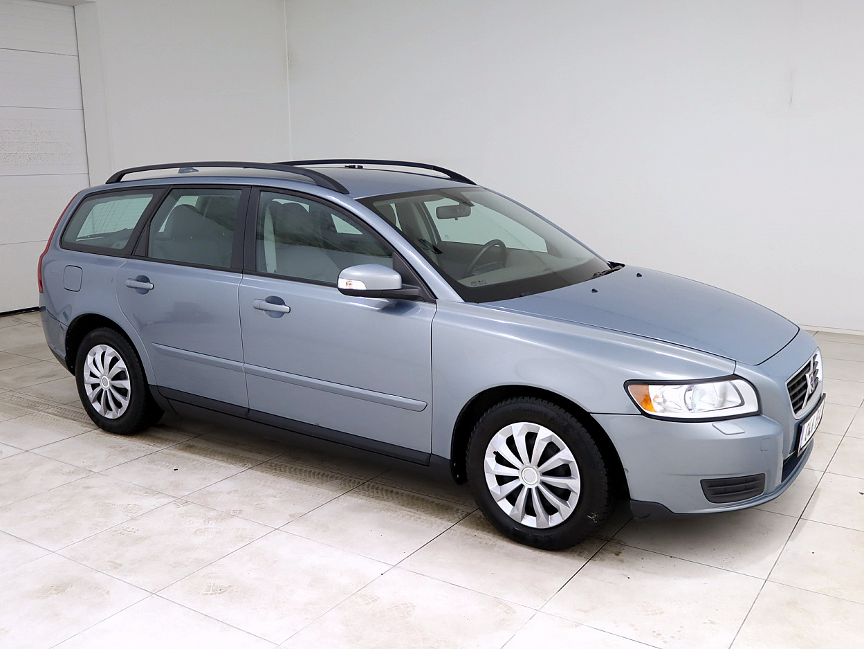 Volvo V50 Momentum Facelift 1.8 92 kW - Photo 1