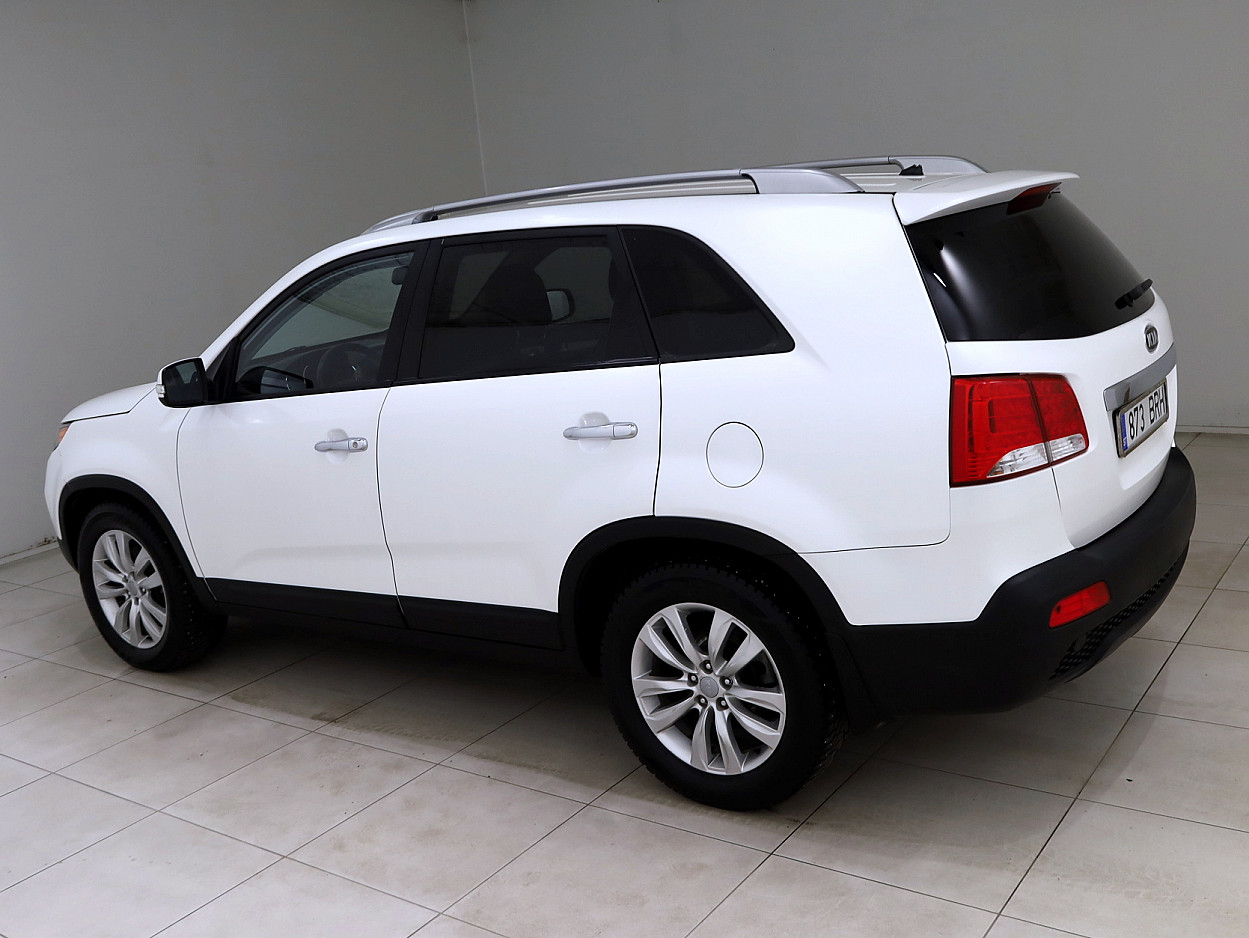 Kia Sorento Luxury ATM 2.2 CRDi 145 kW - Photo 4